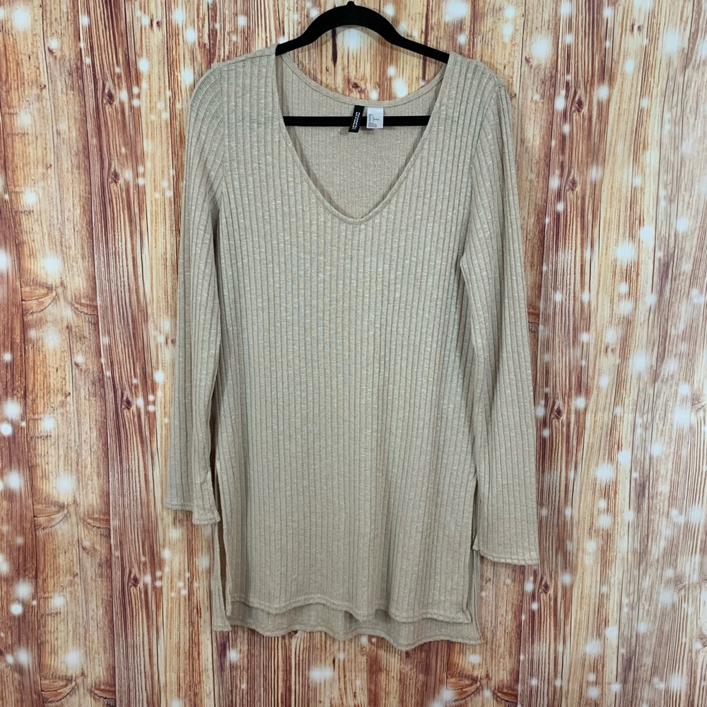 Divided Pullover Tunic Sweater Size Large Ribbed Knit  Creme and Tan